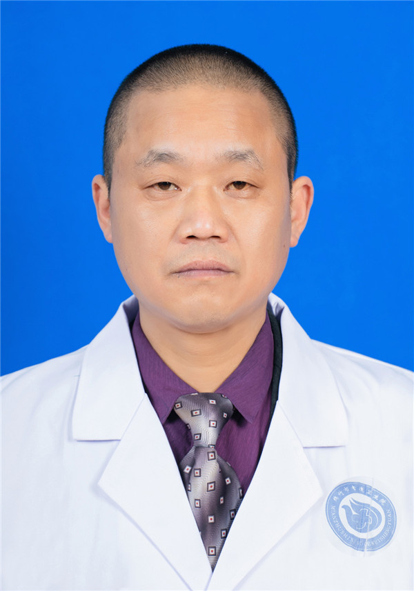 张国东